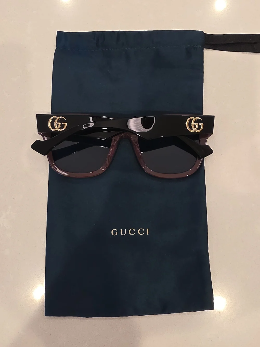 💯Authentic Gucci Burgundy Front Black Temples  Sunglasses with Gold GG